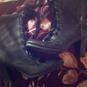 Beautiful black on black born heel boots!!
